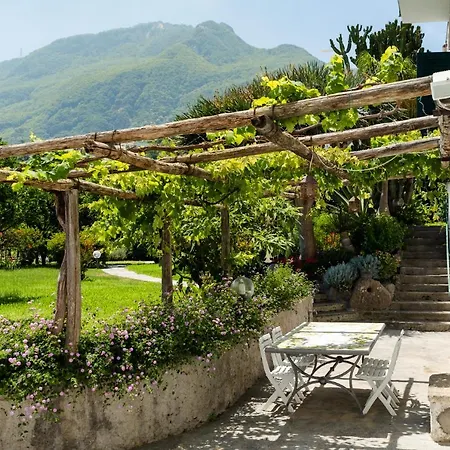 Palazzo Ciannelli * ايسكيا